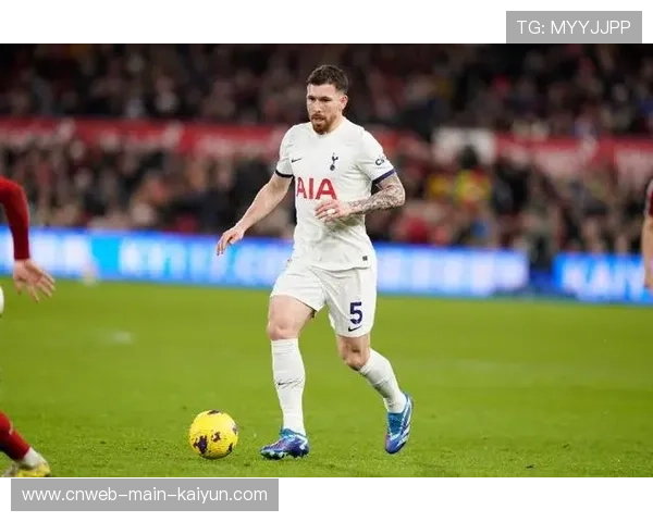 托特纳姆热刺—霍伊别尔远射轰开球门